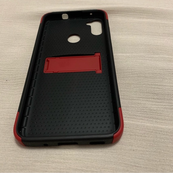 Samsung Galaxy A11 KICK | Dual-Layer Protective Kickstand Case Metro by T-Mobile - Picture 3 of 15